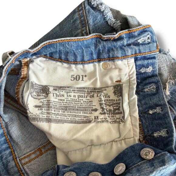 Levi’s 501 button fly cut off distressed denim shorts - Picture 4 of 7